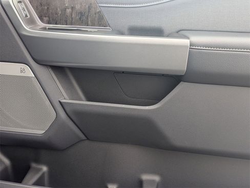 Used 2024 Ford F250 Lariat w/ Sport Appearance Package image 29