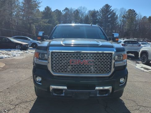 Used 2015 GMC Sierra 2500 Denali w/ Driver Alert Package image 2