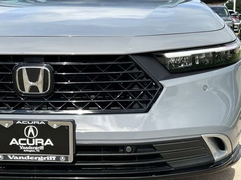 Used 2025 Honda Accord Touring image 10