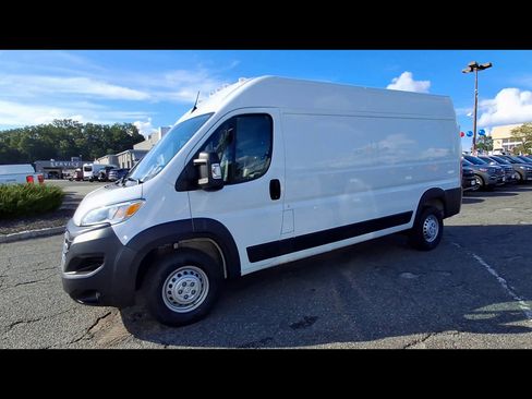 Used 2026 RAM ProMaster 2500 w/ Convenience Group FWD image 4