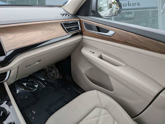 New 2026 Volkswagen Atlas SE FWD image 18