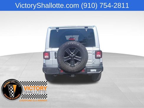 Certified 2022 Jeep Wrangler Unlimited Sahara AWD/4WD image 28