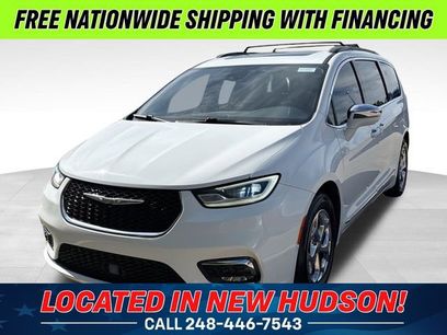 Used 2022 Chrysler Pacifica Limited