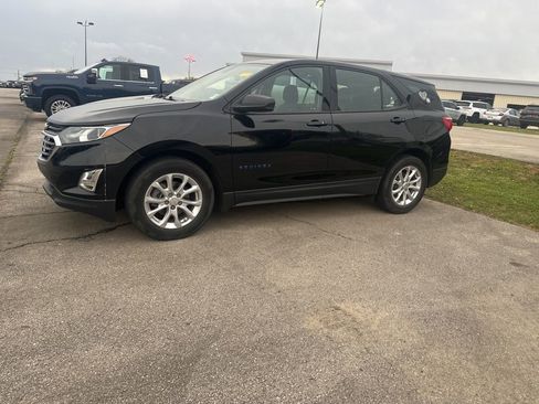 Used 2019 Chevrolet Equinox LS image 6