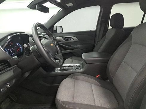 Used 2023 Chevrolet Traverse LT FWD image 19