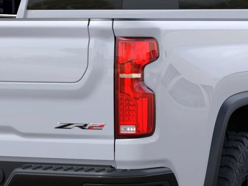 New 2026 Chevrolet Silverado 2500 ZR2 AWD/4WD image 11