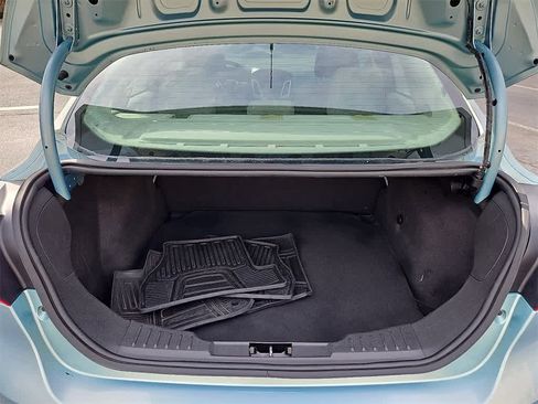 Used 2012 Ford Focus SE image 21