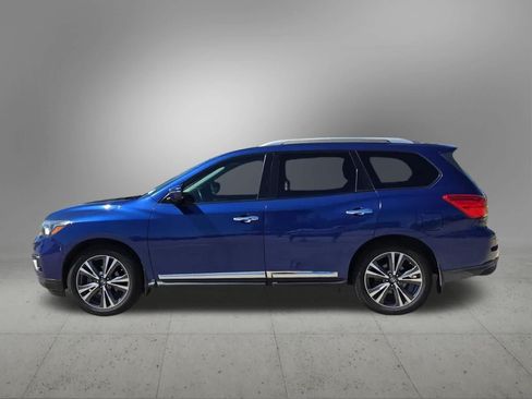 Used 2017 Nissan Pathfinder Platinum w/ Family Entertainment Package FWD image 3
