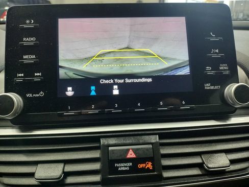 Used 2020 Honda Accord LX image 10