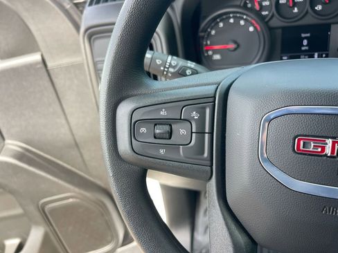 Used 2024 GMC Sierra 2500 Pro w/ Convenience Package image 13