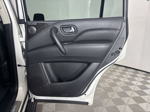 Used 2023 INFINITI QX80 Luxe w/ Cargo Package AWD/4WD image 29