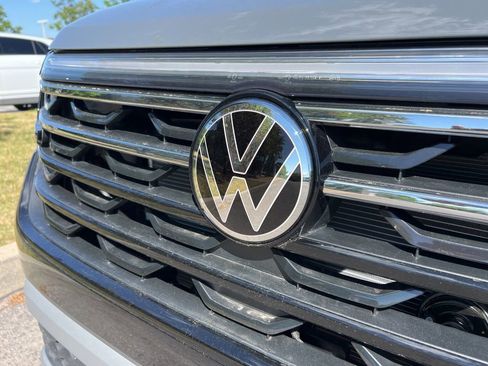 New 2026 Volkswagen Atlas Peak Edition AWD/4WD image 10