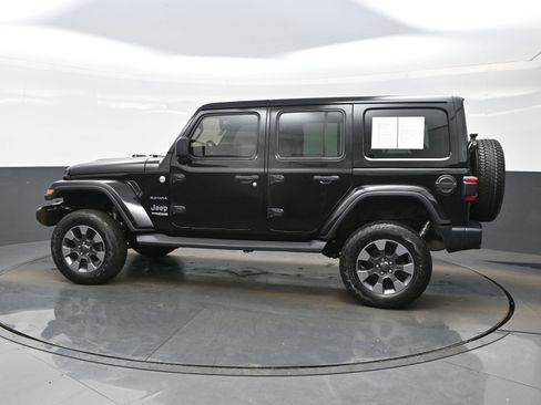 Used 2018 Jeep Wrangler Unlimited Sahara w/ Dual Top Group image 3