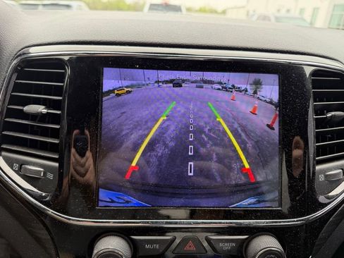 Used 2019 Jeep Grand Cherokee Altitude image 11