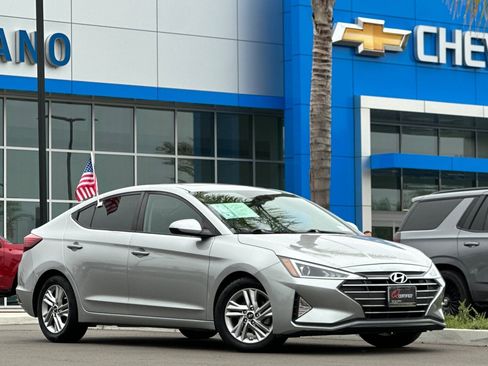 Used 2020 Hyundai Elantra Value Edition FWD image 2