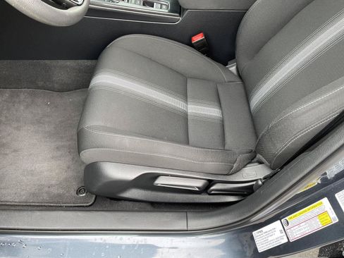Used 2022 Honda Civic LX image 3