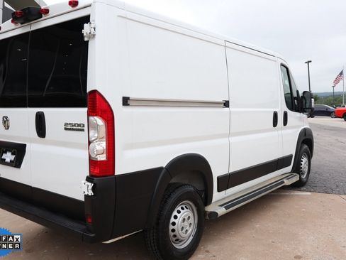 Used 2025 RAM ProMaster 2500 w/ U-Haul Equipment Group FWD image 3