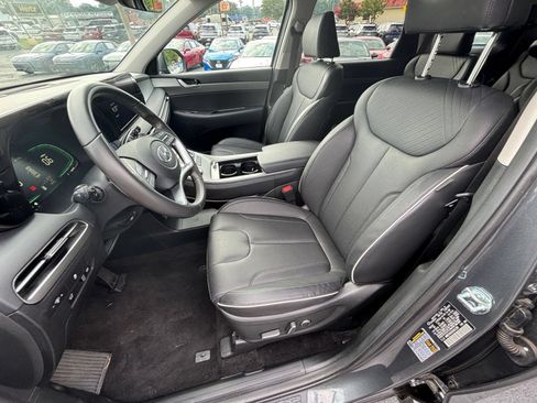 Used 2025 Hyundai Palisade SEL FWD image 34