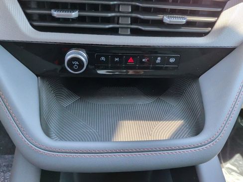New 2026 Ford Explorer Active RWD image 28