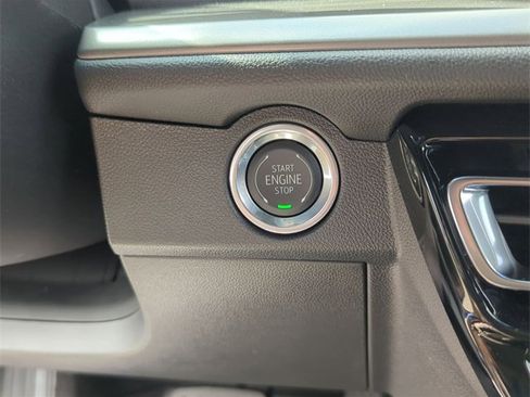 New 2026 Chevrolet Traverse LT w/ LPO, Floor Liner Package image 17