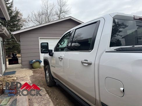 Used 2024 Chevrolet Silverado 2500 LTZ w/ LTZ Convenience Package image 10