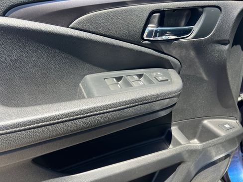 Used 2022 Honda Pilot Sport image 13