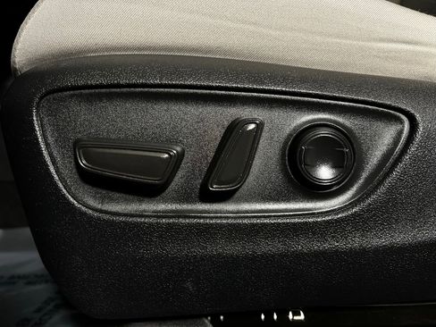 Certified 2022 Toyota RAV4 XLE w/ Convenience Package image 14