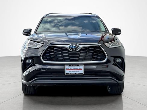 New 2026 Toyota Highlander Limited image 8