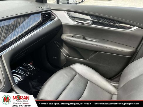 Certified 2024 Cadillac XT6 Premium Luxury w/ Technology Package AWD/4WD image 33