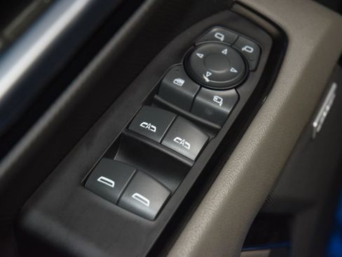 Used 2022 Chevrolet Silverado 1500 ZR2 w/ Technology Package AWD/4WD image 48