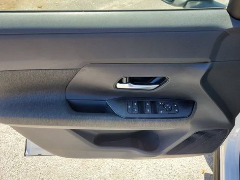 New 2026 Nissan Kicks SV w/ SV Premium Package FWD image 17