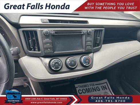 Used 2015 Toyota RAV4 LE FWD image 16