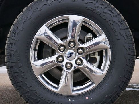 Used 2019 Ford F150 XLT image 15