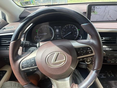 Used 2017 Lexus RX 350 AWD w/ Luxury Package image 4