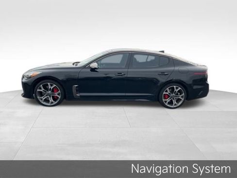 Used 2018 Kia Stinger GT2 image 4