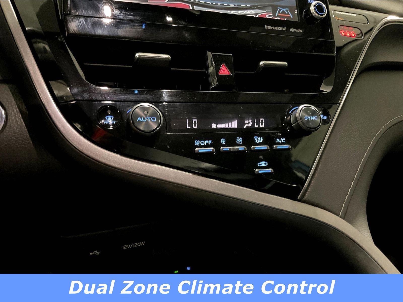 Used 2023 Toyota Camry SE w/ Cold Weather Package FWD image 14