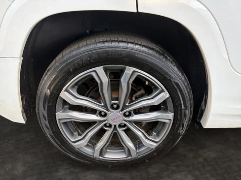 Used 2019 GMC Terrain Denali w/ Advanced Safety Package AWD/4WD image 40