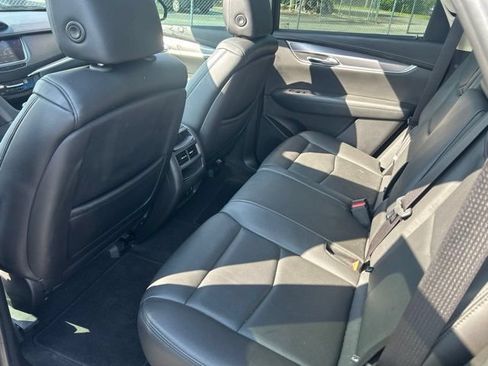 Used 2019 Cadillac XT5 Luxury FWD image 19