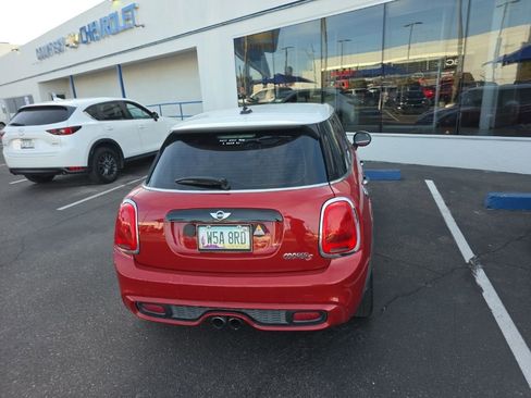 Used 2016 MINI Cooper S image 6