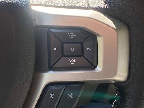 Used 2020 Ford F150 Lariat image 21