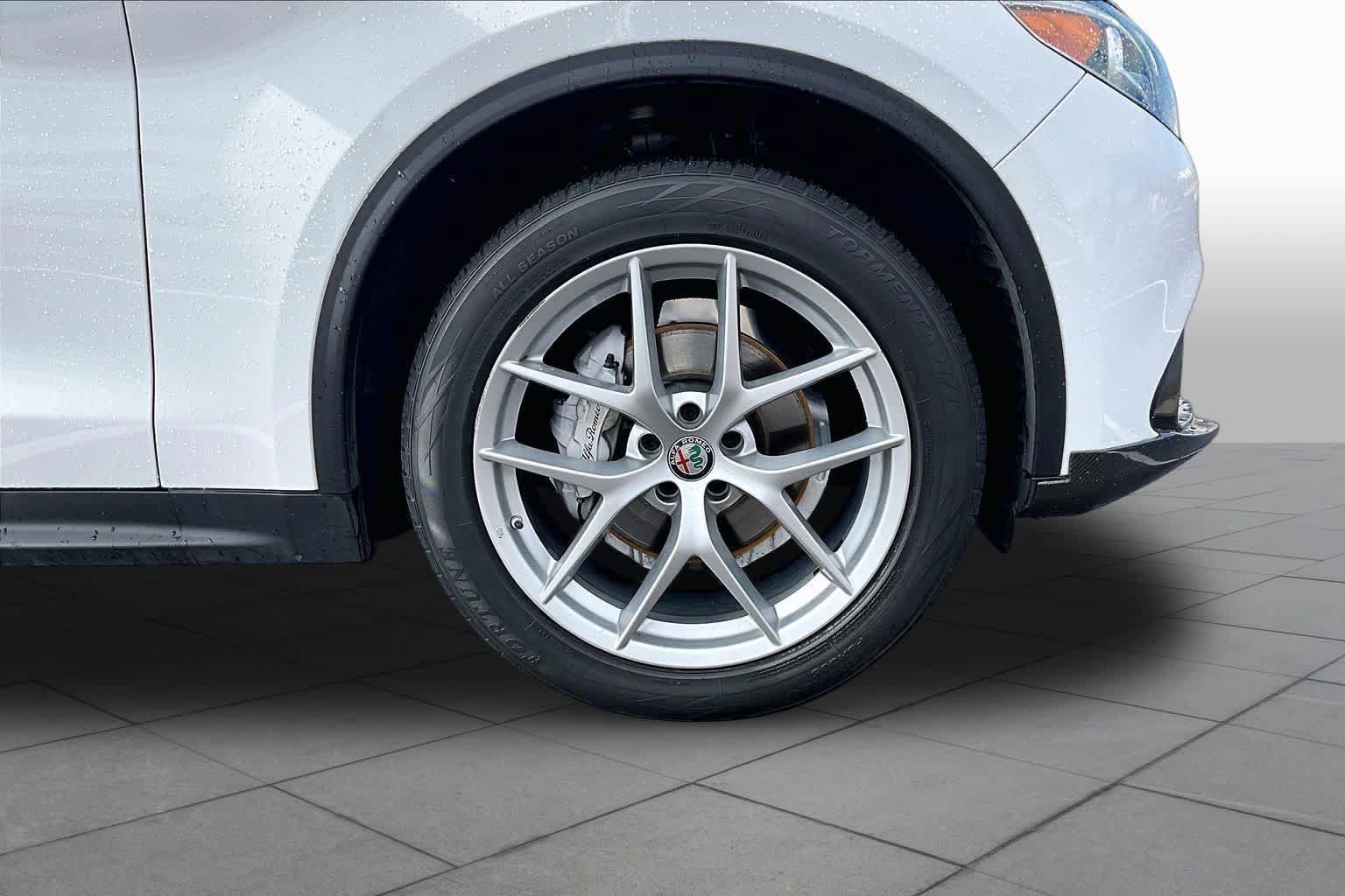 Used 2018 Alfa Romeo Stelvio AWD w/ Cold Weather Package image 11