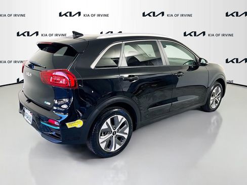 Used 2022 Kia Niro EX Premium image 8