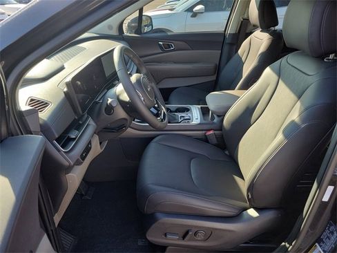 New 2026 Kia Carnival EX image 22