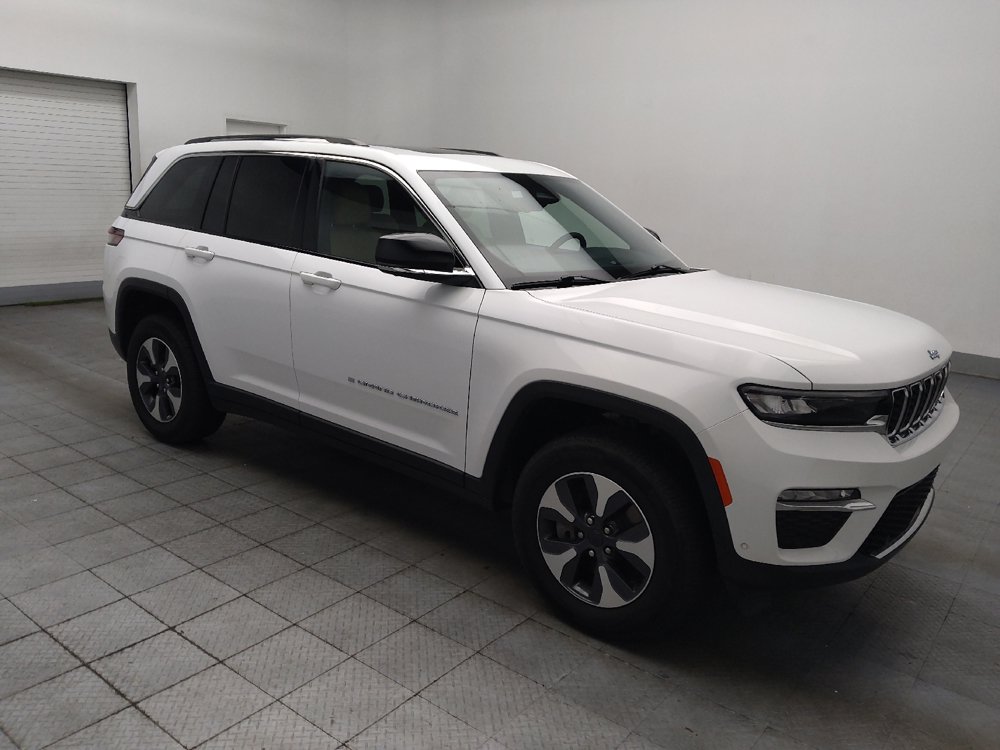 Used 2022 Jeep Grand Cherokee Limited 4xe w/ Luxury Tech Group II AWD/4WD image 11