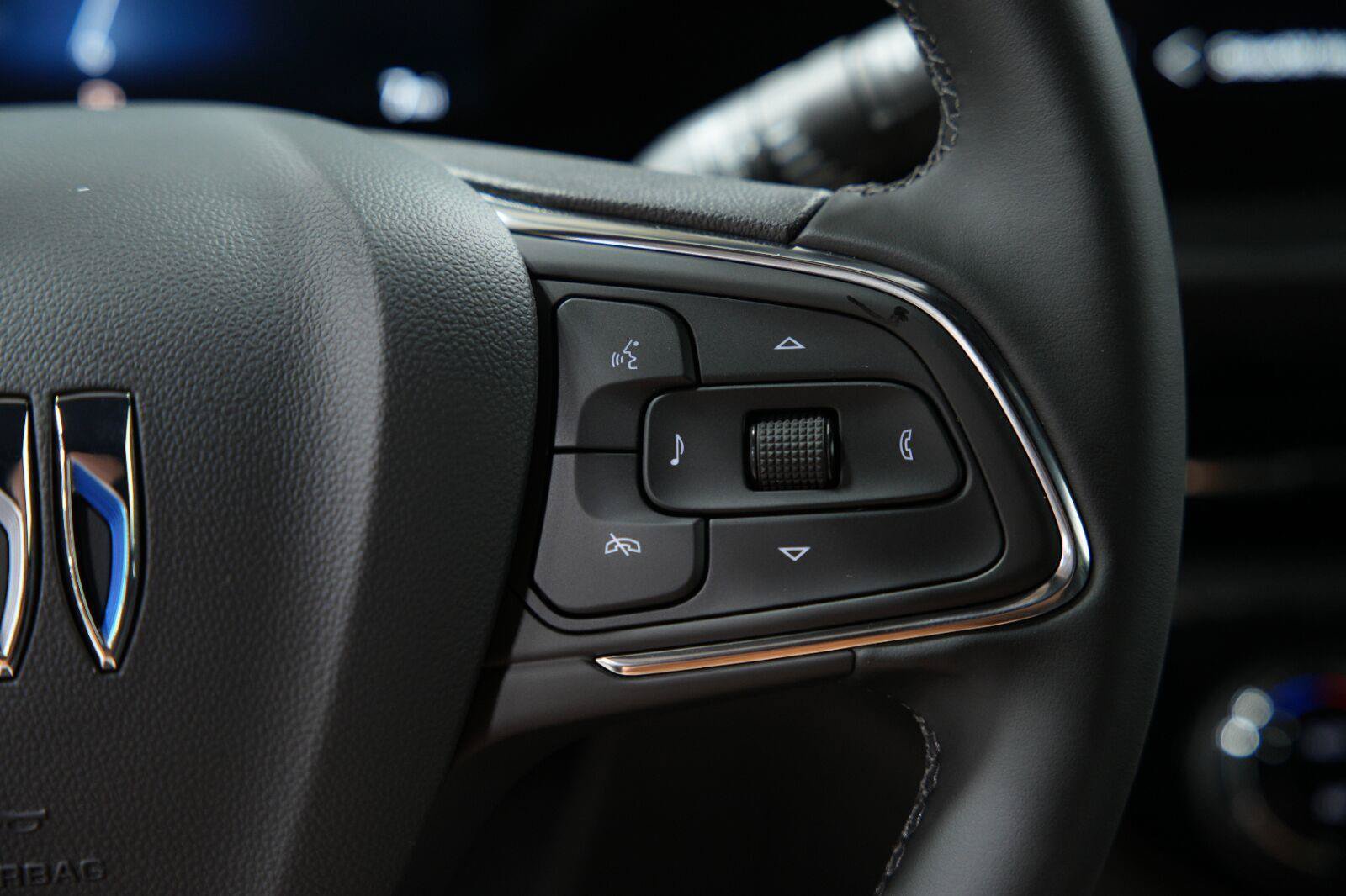 New 2026 Buick Envista Sport Touring FWD image 40