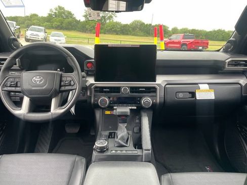 New 2026 Toyota 4Runner TRD Off-Road Premium AWD/4WD image 12
