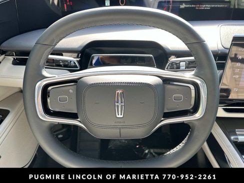 New 2026 Lincoln Nautilus Reserve image 24