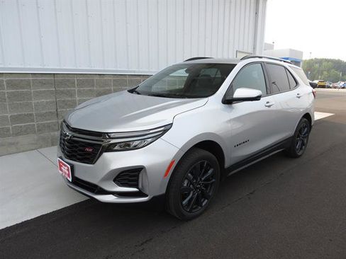 Used 2022 Chevrolet Equinox RS w/ Infotainment Package image 8