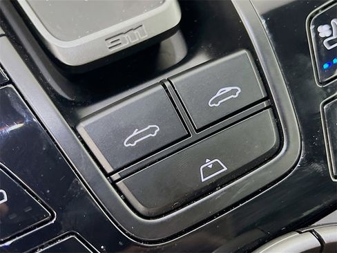 Certified 2024 Porsche 911 Carrera image 14