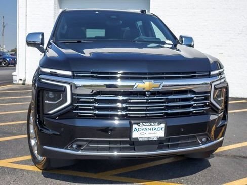 New 2026 Chevrolet Suburban Premier image 12